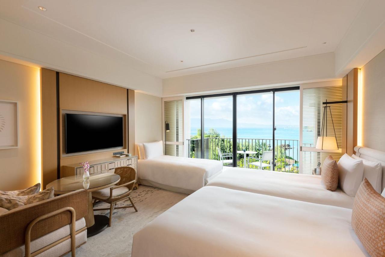 Отель Halekulani Okinawa Онна Экстерьер фото