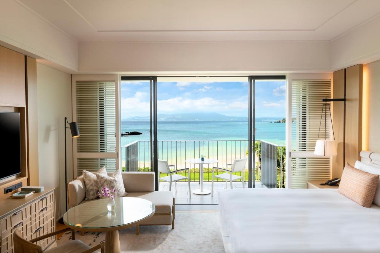 Отель Halekulani Okinawa Онна Экстерьер фото