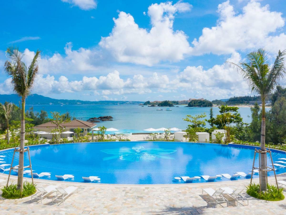 Отель Halekulani Okinawa Онна Экстерьер фото